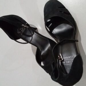 Circa Joan&David 8.5 Black Forma Heels